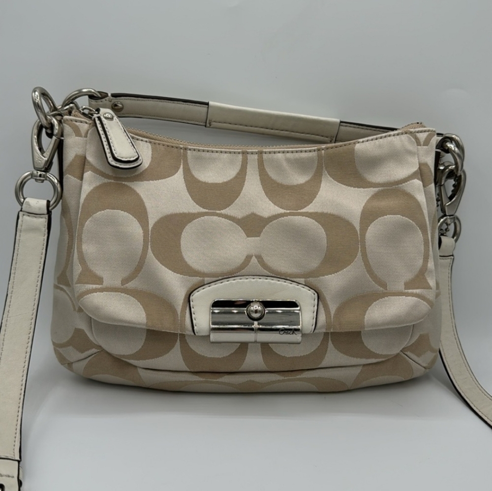 Coach Cream Shoulder Bag - Picture 4 of 12